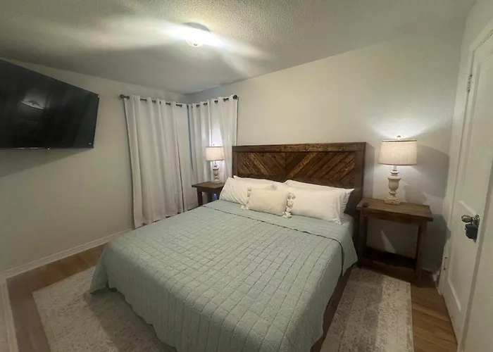 Ferienhaus Close To Stockyards - Sleeps 8- Pets Welcome *