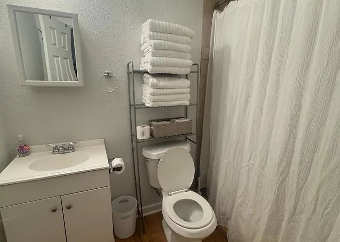 Casa de férias Close To Stockyards - Sleeps 8- Pets Welcome